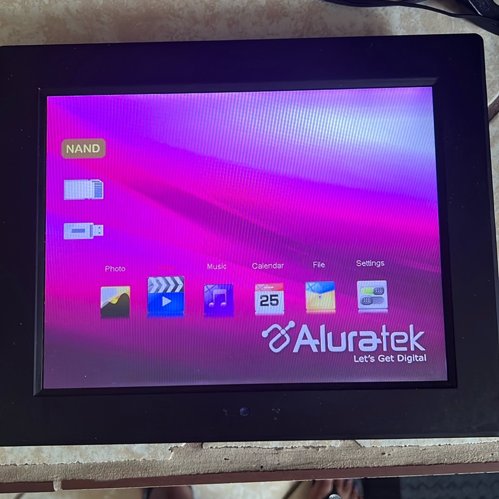 8x10 electronic photo picture frame.  Price firm.  Used great condition.